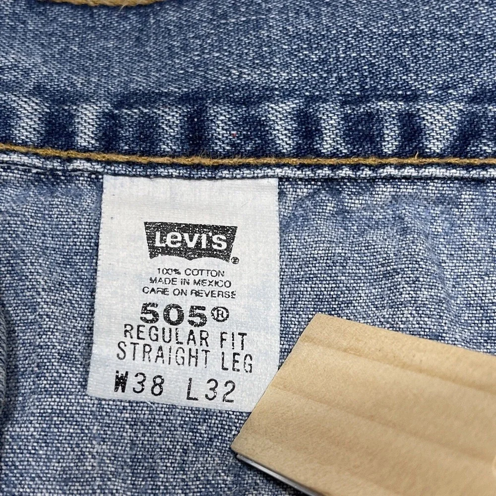 Vintage Levi's 505 Men's Jeans W38 L32 Blue Straight Regular 2001 Black Batwing